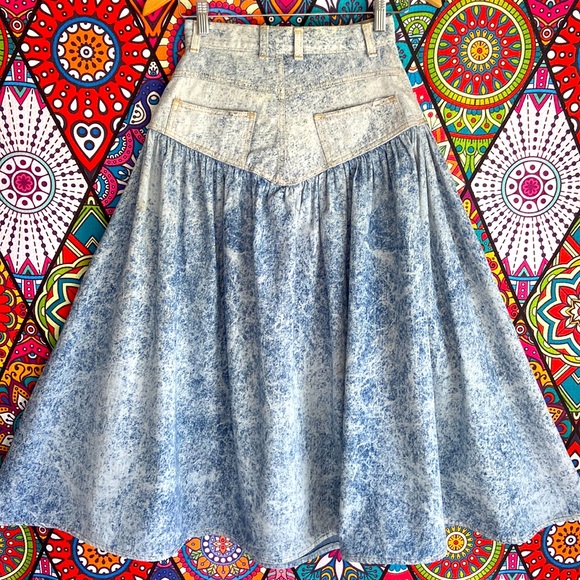 Vintage 1980s Acid Wash Denim A-Line Midi Skirt Sz 8 - Picture 2 of 8